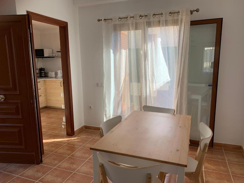 קורלחו Casa Los Majos מראה חיצוני תמונה